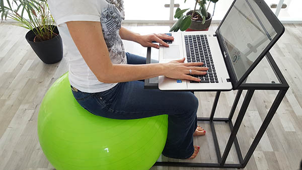 J'ai troqué ma chaise de bureau contre un ballon !