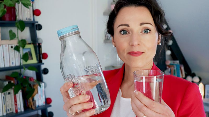 L’eau est-elle vraiment la meilleure boisson anti-acné ?
